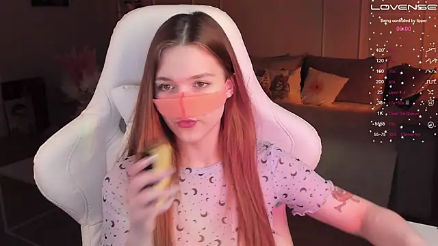 Frau Lina online show from 02-02-25, 07:14