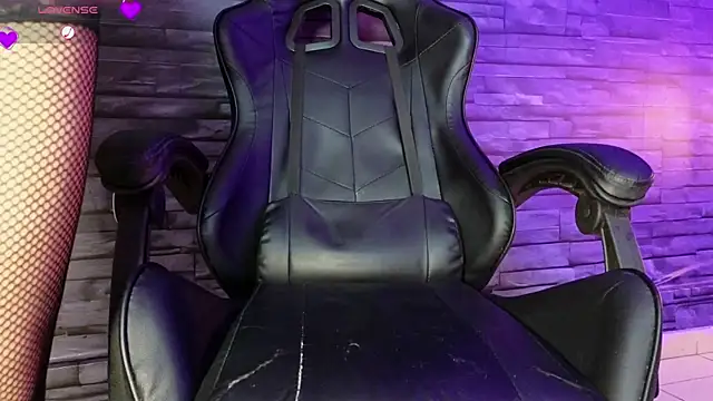 Rose baker  online show from 02-13-25, 05:54