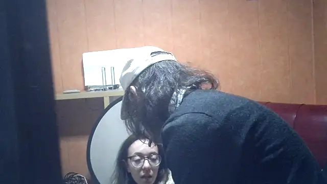 Lia Y PatrickX online show from 11-22-25, 10:58