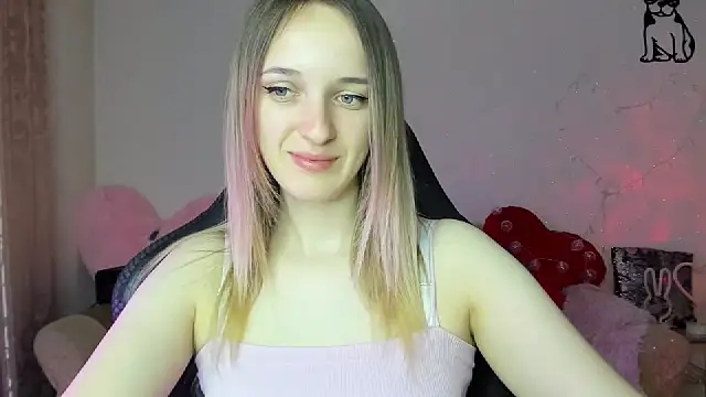 Snapshot of RouseReed chatting on 05-07-26, 05:46 RouseReed online show from 05-07-26, 05:46