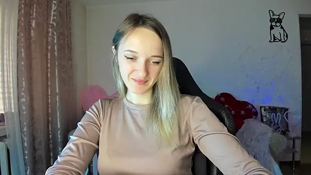 Snapshot of RouseReed chatting on 05-10-26, 06:18 RouseReed online show from 05-10-26, 06:18