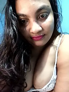 Snapshot of HottyOlly chatting on 10-04-25, 05:44 HottyOlly online show from 10-04-25, 05:44