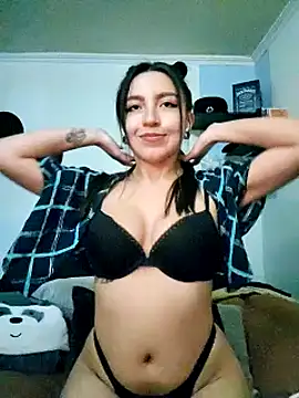 Snapshot of Paudelatorre chatting on 12-11-24, 11:43 Paudelatorre online show from 12-11-24, 11:43