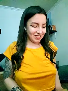 Snapshot of Paudelatorre chatting on 02-04-25, 03:54 Paudelatorre online show from 02-04-25, 03:54