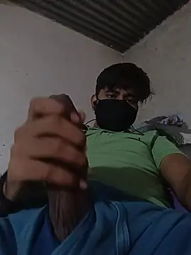 Snapshot of Pussy_lover_33 chatting on 10-31-25, 03:51 Pussy lover 33 online show from 10-31-25, 03:51