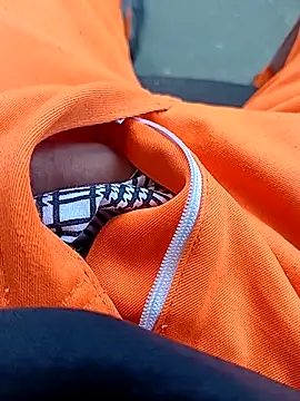 Snapshot of vadszex31 chatting on 10-21-25, 07:20 vadszex31 online show from 10-21-25, 07:20