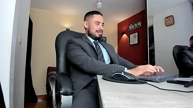 Snapshot of thesexlawyer1 chatting on 05-16-26, 03:58 thesexlawyer1 online show from 05-16-26, 03:58