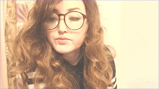 Snapshot of hrnyteacher chatting on 12-26-24, 08:32 hrnyteacher online show from 12-26-24, 08:32