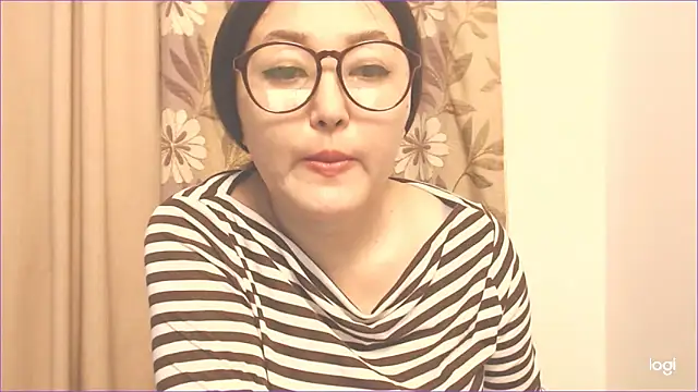 Snapshot of hrnyteacher chatting on 01-01-25, 12:53 hrnyteacher online show from 01-01-25, 12:53