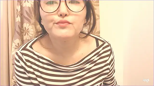 Snapshot of hrnyteacher chatting on 01-13-25, 06:27 hrnyteacher online show from 01-13-25, 06:27