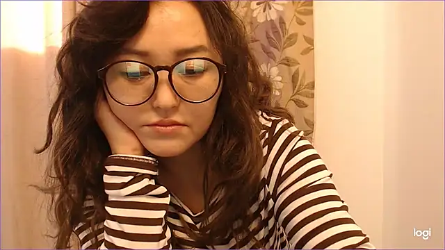 Snapshot of hrnyteacher chatting on 03-04-25, 03:22 hrnyteacher online show from 03-04-25, 03:22