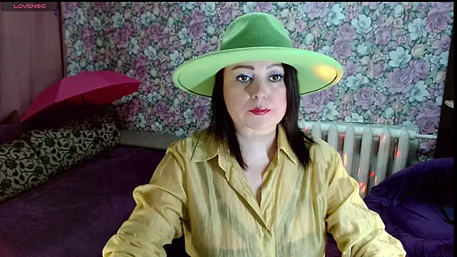 Snapshot of Julia-ru chatting on 05-14-26, 08:04 Julia-ru online show from 05-14-26, 08:04