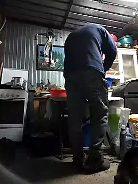 Sarpe84 online show from 12-23-24, 05:54