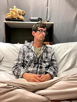 joeiandola online show from 10-30-25, 05:46