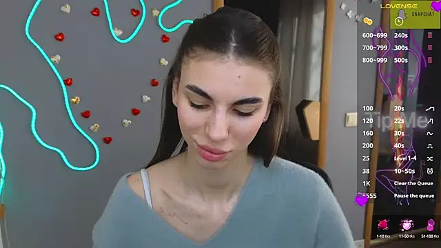 EmmyGreans online show from 03-20-25, 06:30