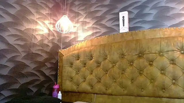 Snapshot of CrystalBrooke3x chatting on 10-29-25, 07:26 CrystalBrooke3x online show from 10-29-25, 07:26