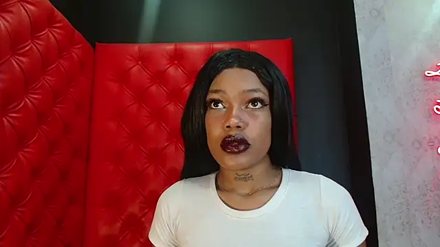 Snapshot of CrystalBrooke3x chatting on 11-17-25, 09:31 CrystalBrooke3x online show from 11-17-25, 09:31