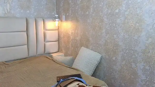 Snapshot of CrystalBrooke3x chatting on 11-20-25, 06:29 CrystalBrooke3x online show from 11-20-25, 06:29