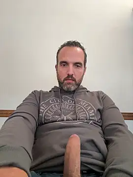 leon3875 online show from 03-04-26, 03:29