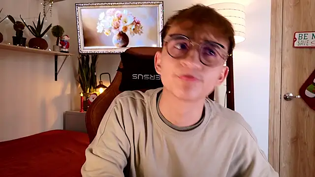 Mr evan1 online show from 11-30-25, 04:22