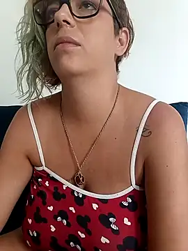 Escarlate4you  online show from 12-22-24, 02:27