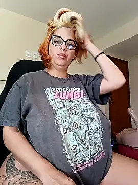 Escarlate4you  online show from 12-18-25, 09:15