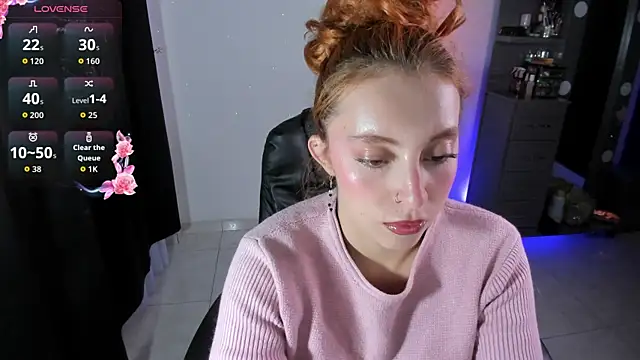 Violetaarey online show from 05-11-26, 09:23