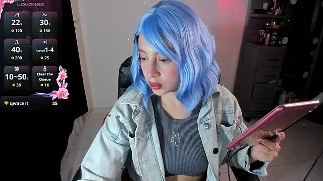 Violetaarey online show from 05-12-26, 09:23