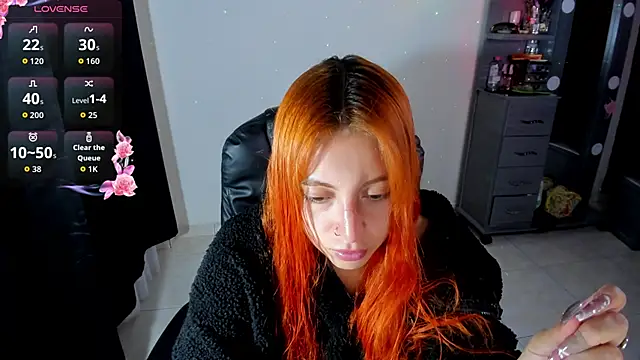 Violetaarey online show from 05-19-26, 03:24
