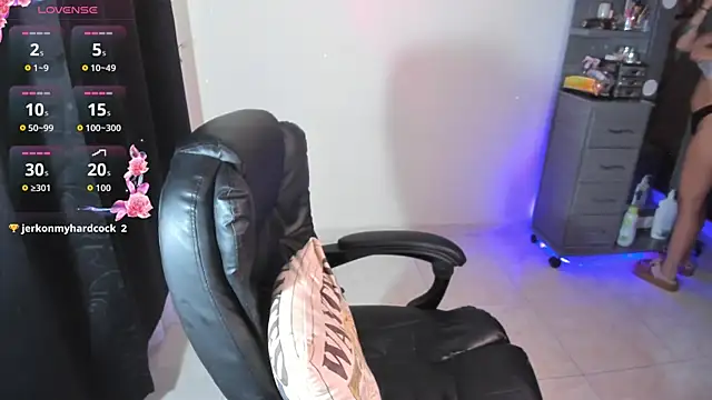 Violetaarey online show from 06-12-26, 11:03