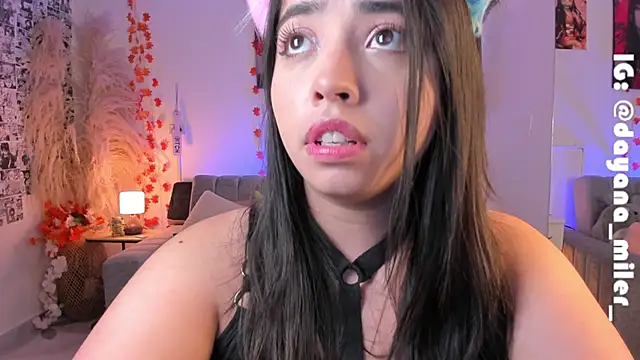 Snapshot of _dayana_miler chatting on 01-03-25, 02:32 dayana miler online show from 01-03-25, 02:32