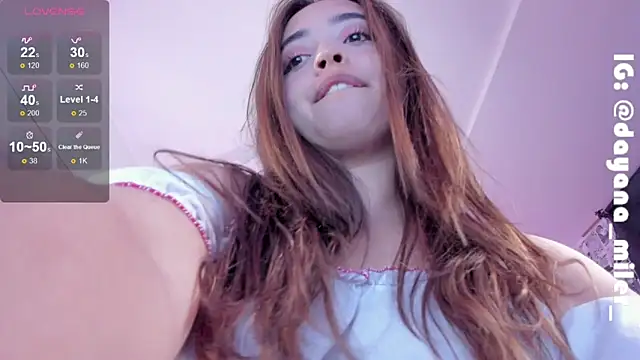 Snapshot of _dayana_miler chatting on 03-21-25, 12:29 dayana miler online show from 03-21-25, 12:29