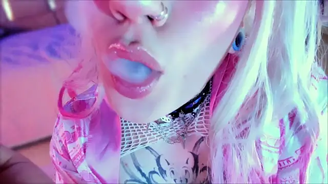 Broklinwhite  online show from 12-05-25, 02:25