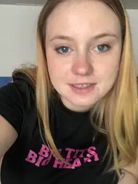 Snapshot of chloetarducci chatting on 03-01-25, 04:33 chloetarducci online show from 03-01-25, 04:33