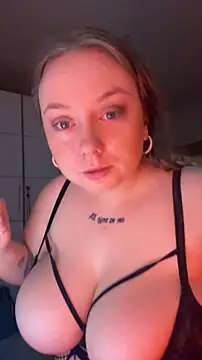 Snapshot of chloetarducci chatting on 02-08-26, 07:39 chloetarducci online show from 02-08-26, 07:39