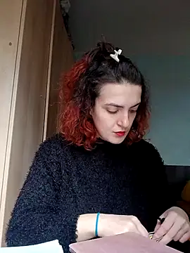 LadyMinnie online show from 10-26-25, 02:12