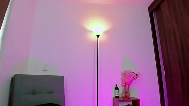 Lilabril online show from 02-20-25, 04:14