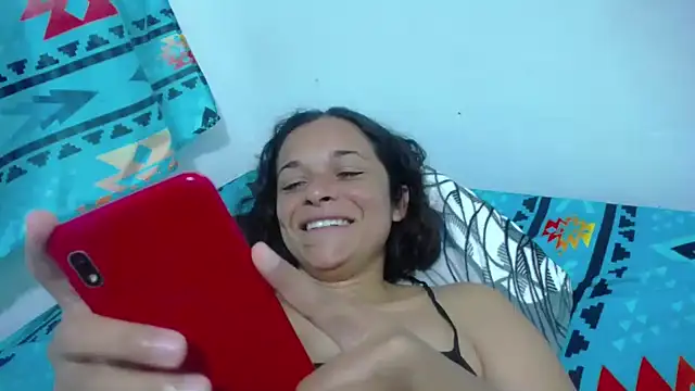 Snapshot of GiveLove1 chatting on 01-09-25, 04:08 GiveLove1 online show from 01-09-25, 04:08