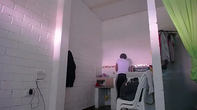 Snapshot of GiveLove1 chatting on 02-26-25, 07:38 GiveLove1 online show from 02-26-25, 07:38