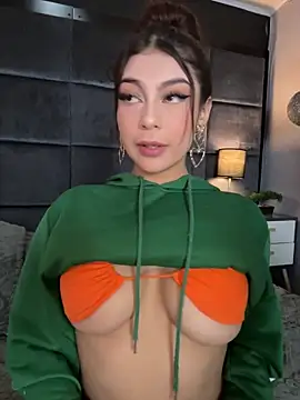 CHERRYY BOMB  online show from 10-13-25, 10:48