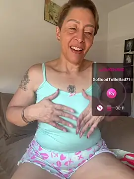 Snapshot of elmarsexydoll chatting on 06-24-26, 05:23 elmarsexydoll online show from 06-24-26, 05:23