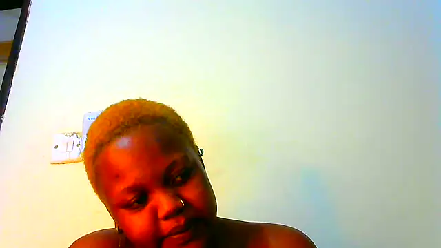 queennapal online show from 11-13-25, 09:47