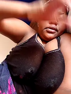 queennapal online show from 02-26-26, 08:13