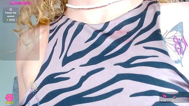 Eva Hoot online show from 12-22-24, 01:55