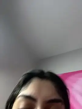 ThickerThanYoBitch online show from 01-19-25, 08:29