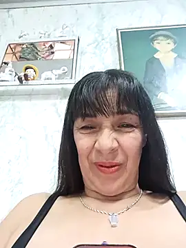 Snapshot of biancchi chatting on 05-05-26, 02:58 biancchi online show from 05-05-26, 02:58