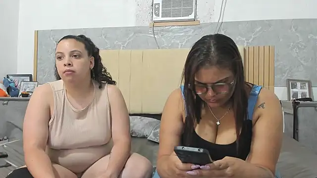 Danielaandximena online show from 06-17-26, 02:47