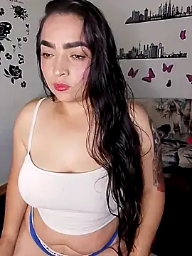 Snapshot of samantha2207 chatting on 09-13-25, 08:03 samantha2207 online show from 09-13-25, 08:03