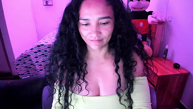 Snapshot of rayza_mature_154 chatting on 06-06-26, 04:44 rayza mature 154 online show from 06-06-26, 04:44