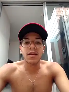MATEO SWEET online show from 02-01-25, 10:13